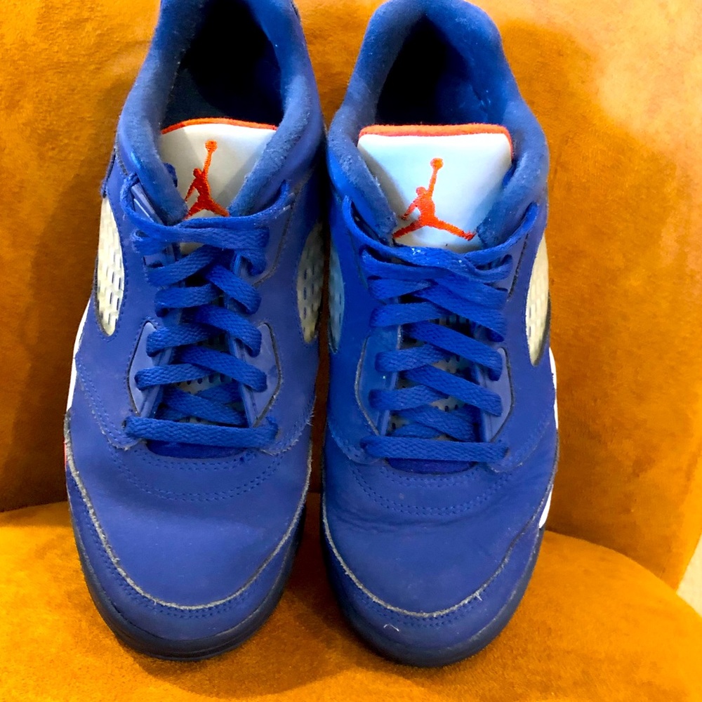 Low top Jordans